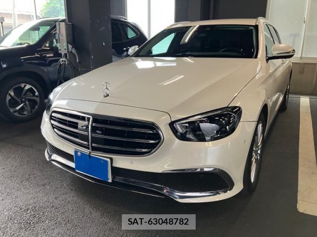 Mercedes Benz E-CLASS 2022-01 8660186-1