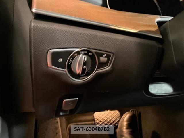 Mercedes Benz E-CLASS 2022-01 8660186-21