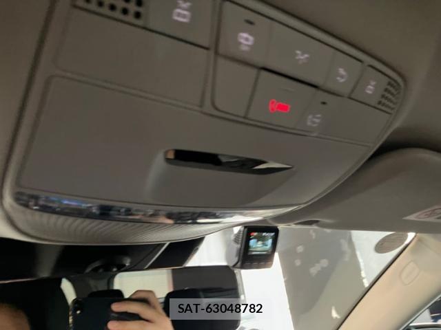 Mercedes Benz E-CLASS 2022-01 8660186-27