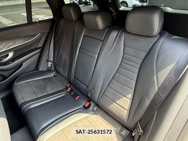 Mercedes Benz E-CLASS 2017-08 8660188-12