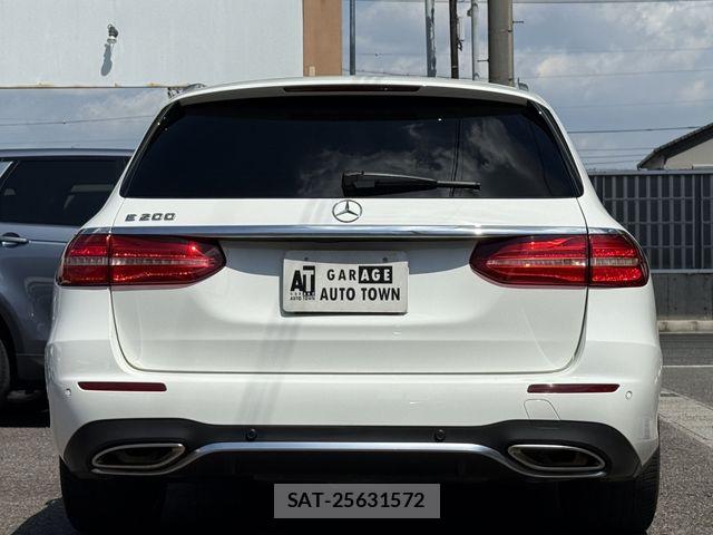 Mercedes Benz E-CLASS 2017-08 8660188-4