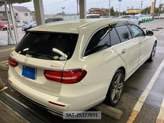 Mercedes Benz E-CLASS 2017-12 8660190-5