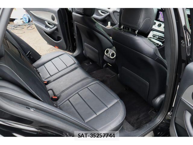Mercedes Benz E-CLASS 2018-01 8743863-3