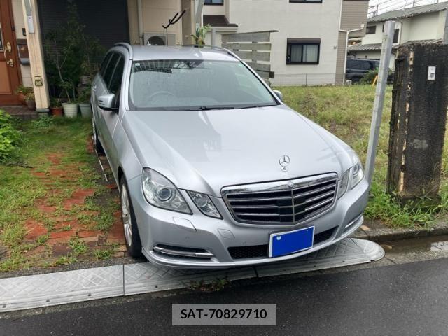 Mercedes Benz E-CLASS 2013-07 8780996-0