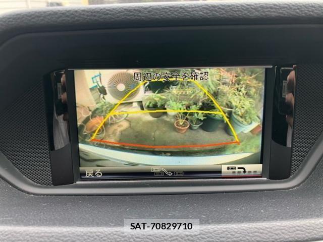 Mercedes Benz E-CLASS 2013-07 8780996-19