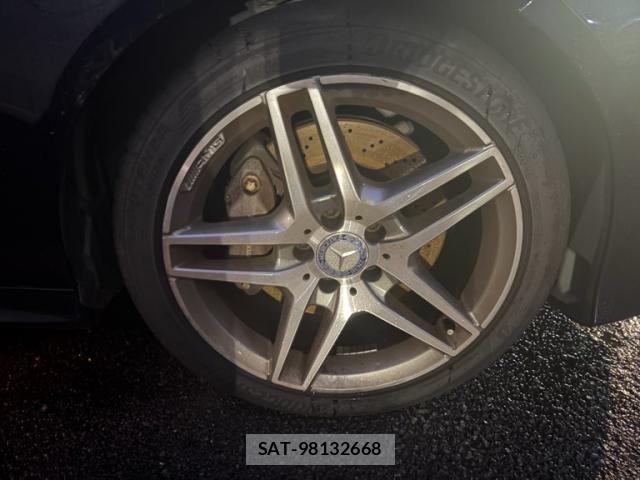 Mercedes Benz E-CLASS 2015-09 8830254-13