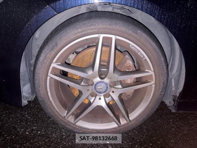 Mercedes Benz E-CLASS 2015-09 8830254-16