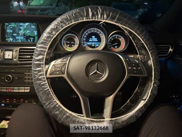 Mercedes Benz E-CLASS 2015-09 8830254-1