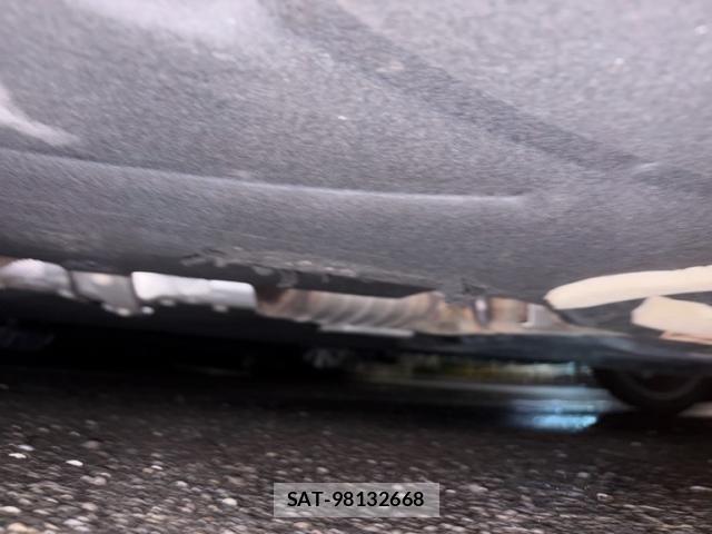 Mercedes Benz E-CLASS 2015-09 8830254-24