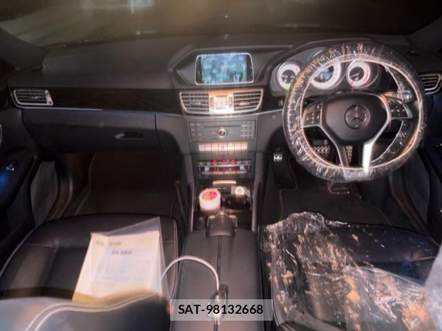 Mercedes Benz E-CLASS 2015-09 8830254-2