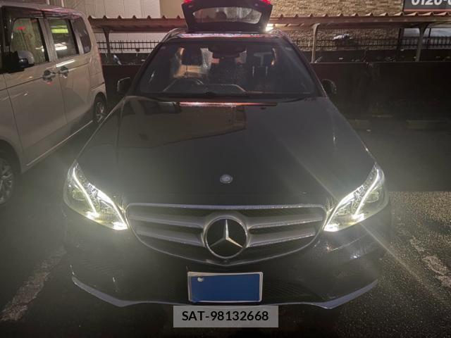 Mercedes Benz E-CLASS 2015-09 8830254-4