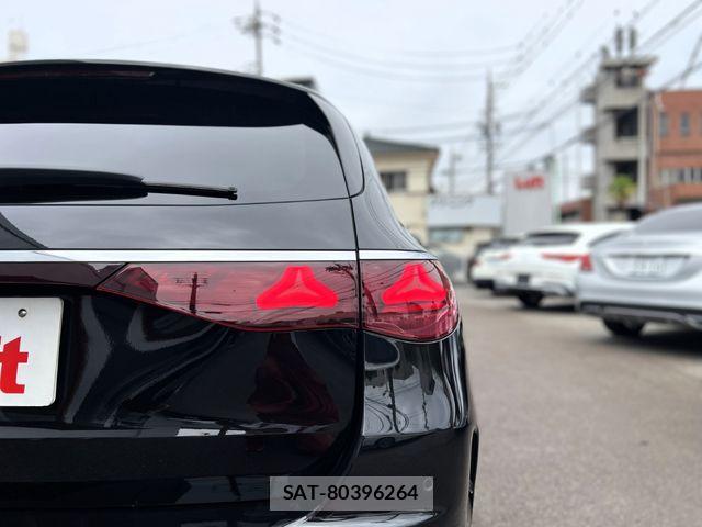 Mercedes Benz E-CLASS 2025-06 8849766-7