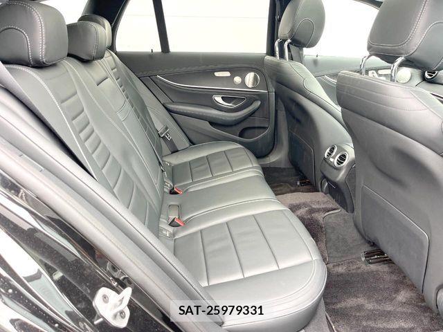 Mercedes Benz E-CLASS 2022-06 8849767-9