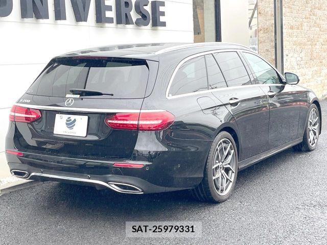 Mercedes Benz E-CLASS 2022-06 8849767-17