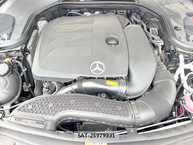 Mercedes Benz E-CLASS 2022-06 8849767-18