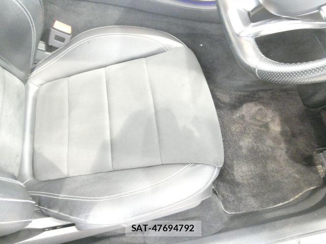 Mercedes Benz E-CLASS 2017-11 8849768-11