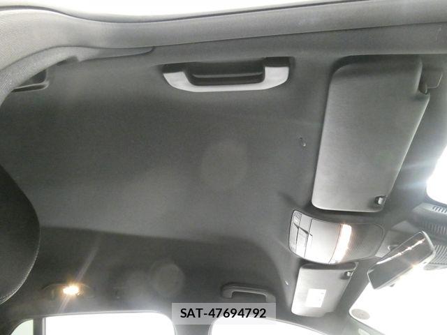 Mercedes Benz E-CLASS 2017-11 8849768-27