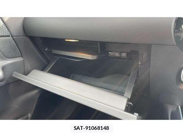 Mercedes Benz EQA 2024-12 2670016-16