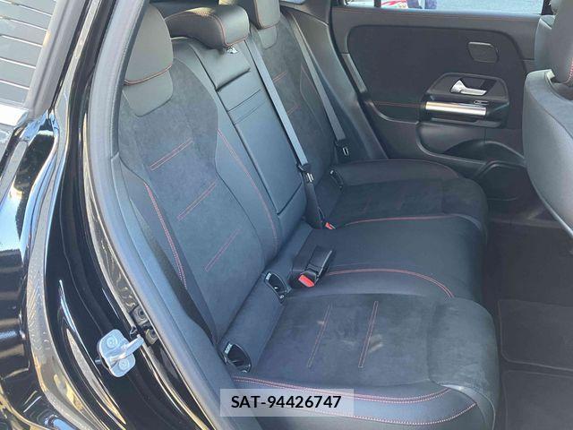 Mercedes Benz EQA 2024-12 4326884-6
