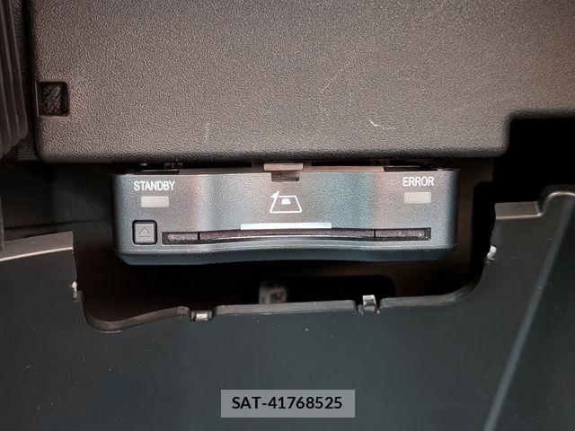 Mercedes Benz EQA 2024-04 6012817-8