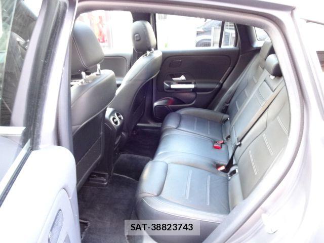 Mercedes Benz EQA 2023-04 6500116-17