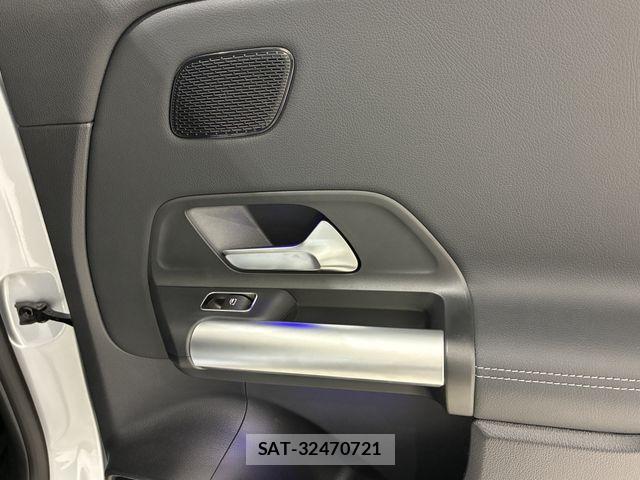 Mercedes Benz EQA 2024-10 7455716-13