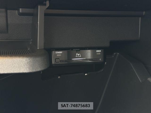 Mercedes Benz EQA 2024-12 8883898-8