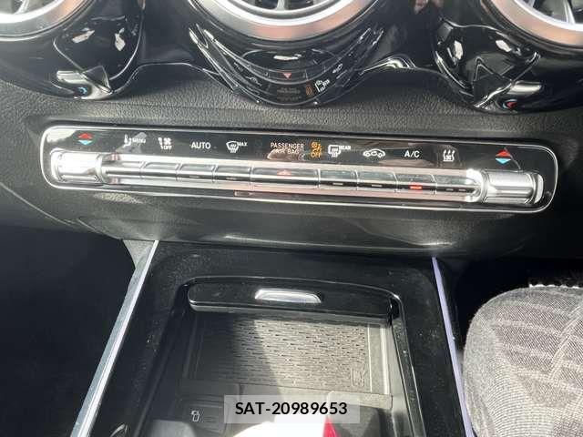 Mercedes Benz EQB 2023-09 1405130-7