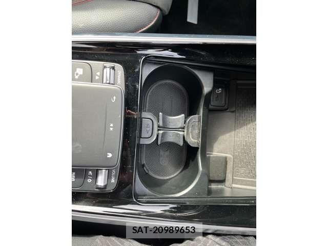 Mercedes Benz EQB 2023-09 1405130-9