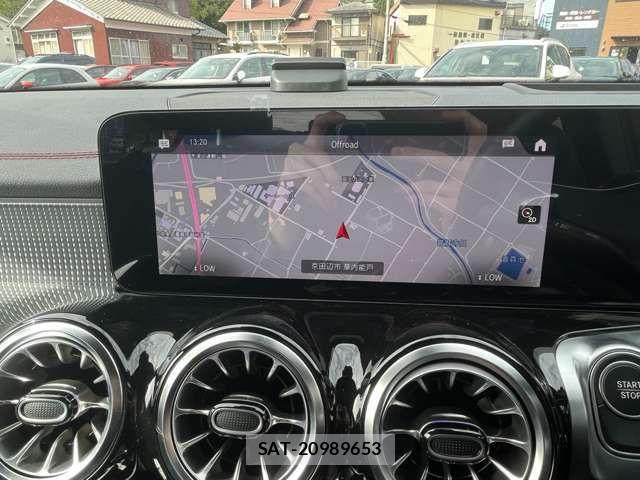 Mercedes Benz EQB 2023-09 1405130-2