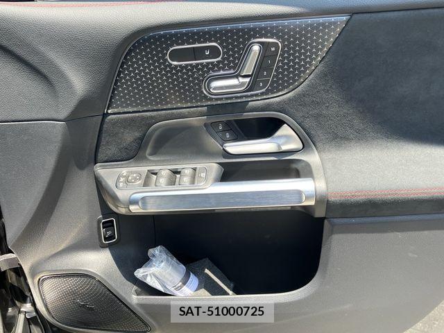 Mercedes Benz EQB 2025-02 3934819-4