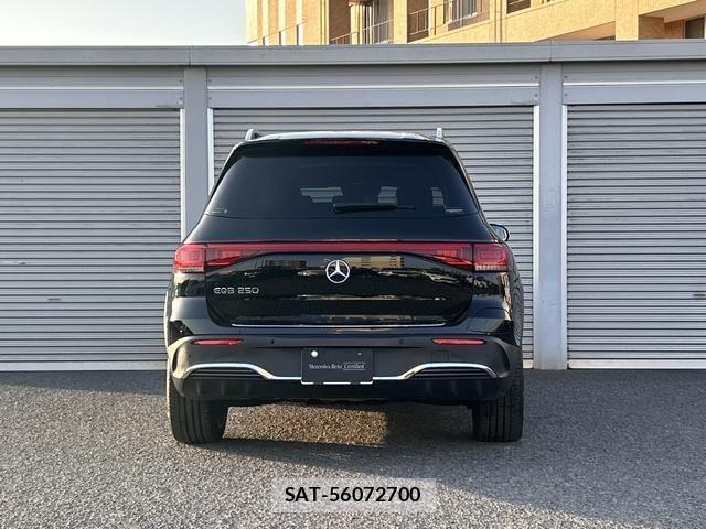 Mercedes Benz EQB 2023-07 4326889-14