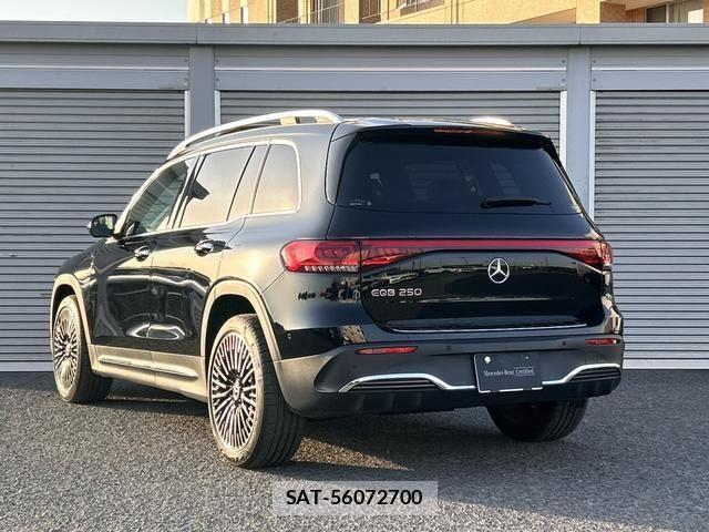 Mercedes Benz EQB 2023-07 4326889-2