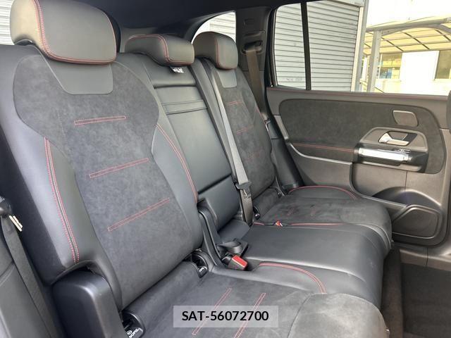 Mercedes Benz EQB 2023-07 4326889-4