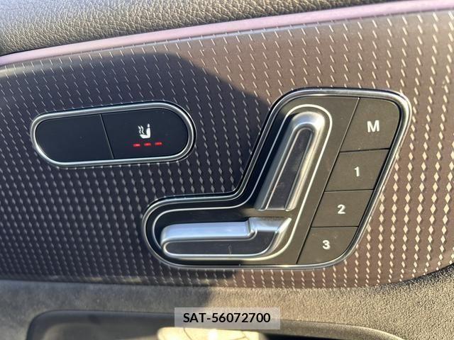 Mercedes Benz EQB 2023-07 4326889-8