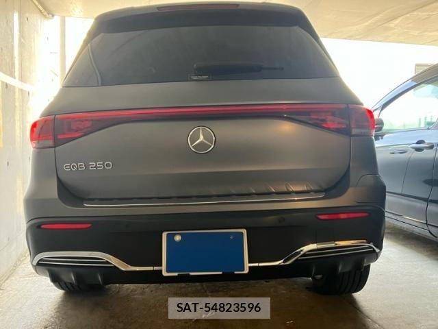 Mercedes Benz EQB 2022-12 4596362-3