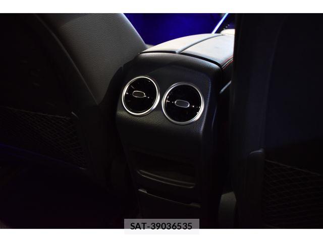 Mercedes Benz EQB 2023-09 6995578-13