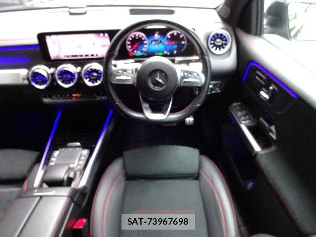 Mercedes Benz EQB 2022-09 7059493-1