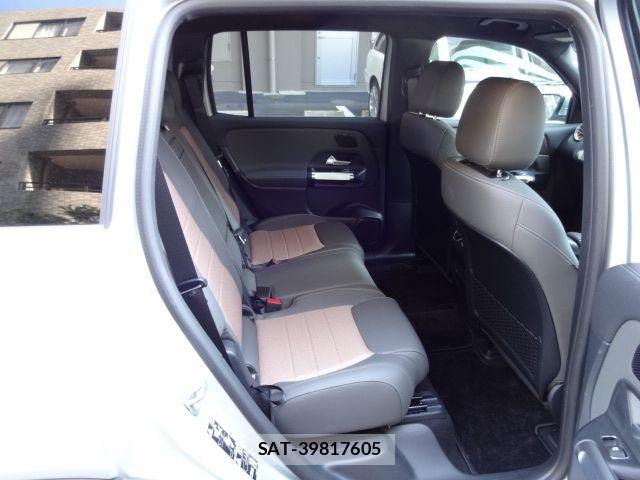 Mercedes Benz EQB 2023-12 7328299-17