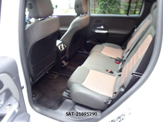 Mercedes Benz EQB 2023-08 7877699-17