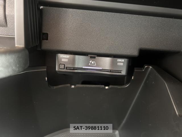 Mercedes Benz EQB 2025-12 7877696-13