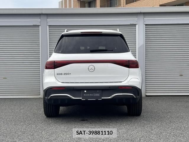 Mercedes Benz EQB 2025-12 7877696-15