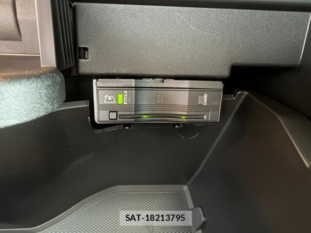 Mercedes Benz EQB 2024-11 7877697-12