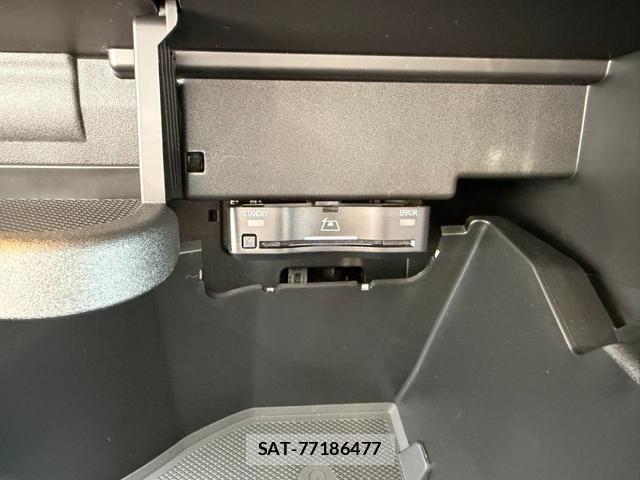 Mercedes Benz EQB 2025-06 7877698-9