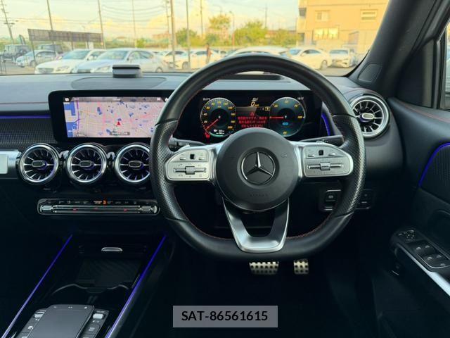 Mercedes Benz EQB 2023-07 8366948-11