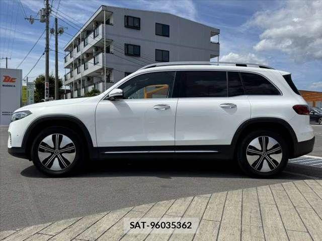 Mercedes Benz EQB 2023-08 8457887-10