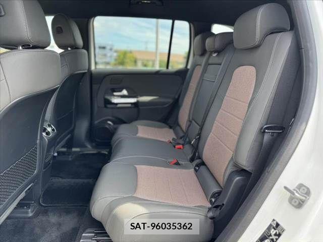 Mercedes Benz EQB 2023-08 8457887-17