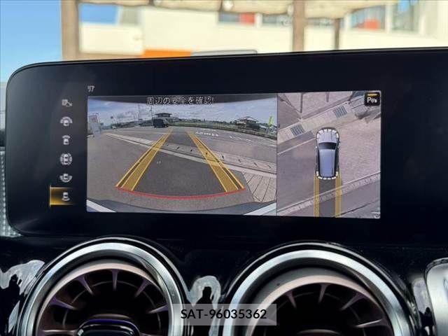 Mercedes Benz EQB 2023-08 8457887-3