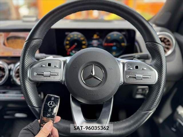 Mercedes Benz EQB 2023-08 8457887-5