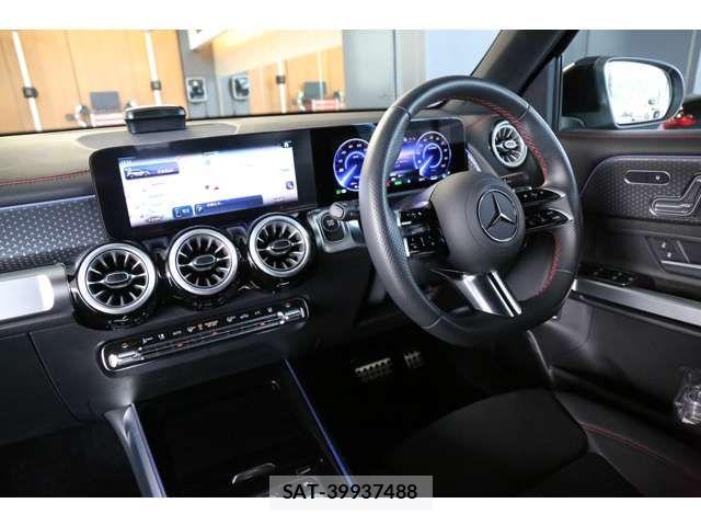 Mercedes Benz EQB 2024-12 8780997-11